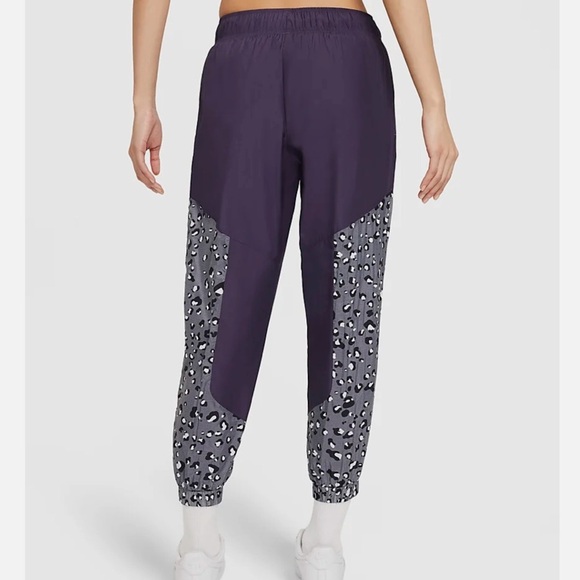 Nike Dark Raisin, Iron Grey Leopard Woven Jogger Pant Medium New Without Tags! - Picture 5 of 15